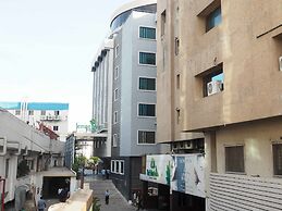 Lemon Tree Hotel Banjara Hills