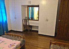 Royal Thee Bed & Breakfast