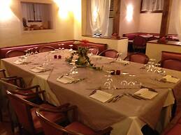 Albergo Ristorante Flora