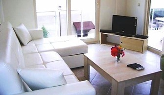 Royal Heights Adabuku 3 Bedrooms Villa