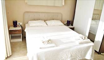 Turquoise Homes Adabuku 2 Bedrooms Pool