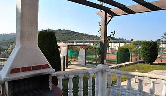 Turquoise Homes Adabuku 2 Bedrooms Pool