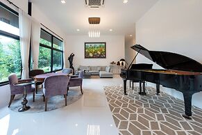 Monlada Khaoyai