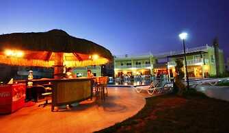 Turquoise Residence 3 Bedrooms with Pool