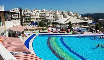 Turquoise Residence 3 Bedrooms with Pool