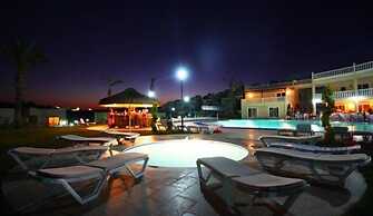 Turquoise Residence 3 Bedrooms with Pool