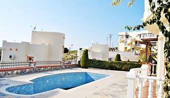 Turquoise Residence 3 Bedrooms with Pool