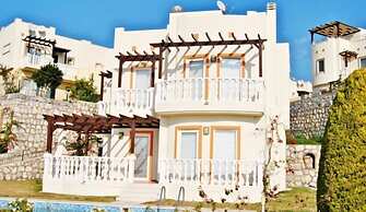 Turquoise Residence 4 Bedrooms Villa