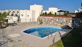 Turquoise Residence 4 Bedrooms Villa