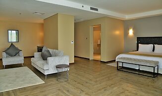 Mantis EPIC Hotel & Suites