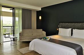 Mantis EPIC Hotel & Suites