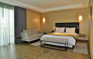 Mantis EPIC Hotel & Suites