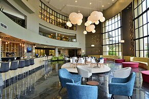 Mantis EPIC Hotel & Suites