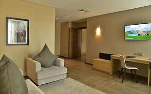 Mantis EPIC Hotel & Suites