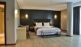 Mantis EPIC Hotel & Suites