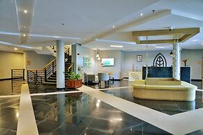 Mantis EPIC Hotel & Suites