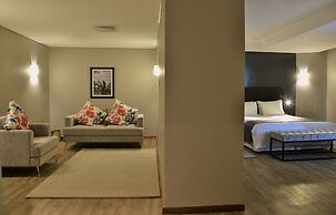 Mantis EPIC Hotel & Suites