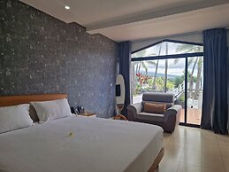 Itsandra Beach Hotel & Resort