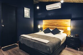 The Clock Hostel And Suites