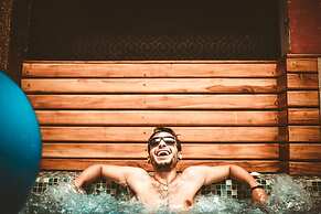 The Clock Hostel And Suites