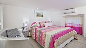 Rental In Rome Colour Colosseum Loft