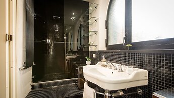 Rental In Rome Riari Garden Luxury