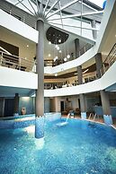 Hotel Blue Dream Palace Tripiti Resort