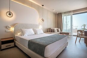 Hotel Blue Dream Palace Tripiti Resort