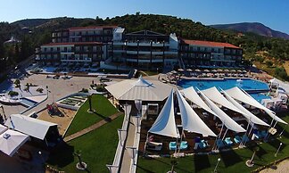 Hotel Blue Dream Palace Tripiti Resort