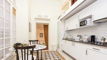 Rental In Rome Portico Ottavia Garden