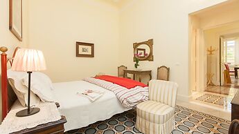 Rental In Rome Portico Ottavia Garden