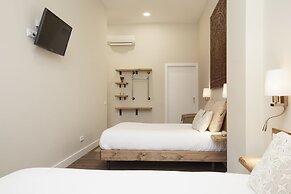 Hotel Radha