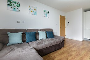 Skyvillion Tower Points - Tower Point Lovely apartment in Enfield Lond