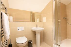 Skyvillion Tower Points - Tower Point Lovely apartment in Enfield Lond