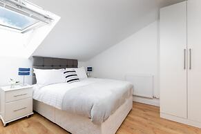 Skyvillion Tower Points - Tower Point Lovely apartment in Enfield Lond