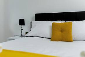 Skyvillion Tower Points - Tower Point Lovely apartment in Enfield Lond