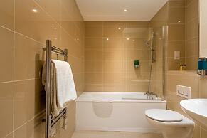 Skyvillion Tower Points - Tower Point Lovely apartment in Enfield Lond