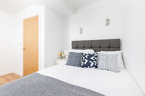 Skyvillion Tower Points - Tower Point Lovely apartment in Enfield Lond