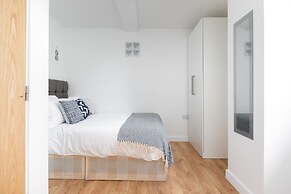 Skyvillion Tower Points - Tower Point Lovely apartment in Enfield Lond