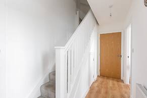 Skyvillion Tower Points - Tower Point Lovely apartment in Enfield Lond