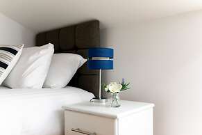 Skyvillion Tower Points - Tower Point Lovely apartment in Enfield Lond