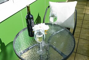 Skyvillion Tower Points - Tower Point Lovely apartment in Enfield Lond