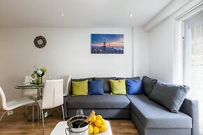 Skyvillion Tower Points - Tower Point Lovely apartment in Enfield Lond