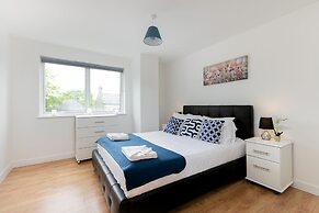 Skyvillion Tower Points - Tower Point Lovely apartment in Enfield Lond