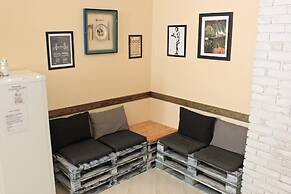 Falling Lakes Hostel