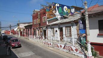 Hostal Valle Mistral - Hostel