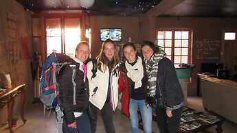 Hostal Valle Mistral - Hostel