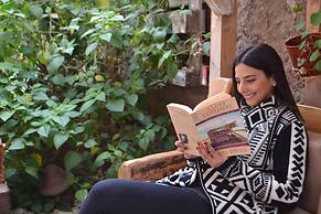 Hostal Valle Mistral - Hostel