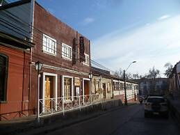 Hostal Valle Mistral - Hostel