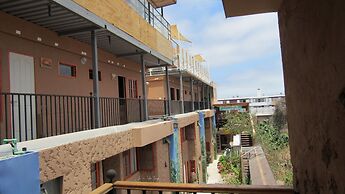 Hostal Valle Mistral - Hostel